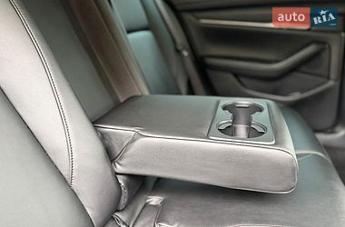 Седан Mazda 3 2021 в Трускавці