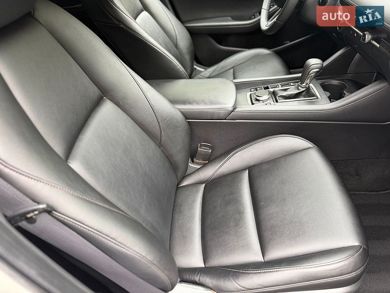 Седан Mazda 3 2021 в Трускавці