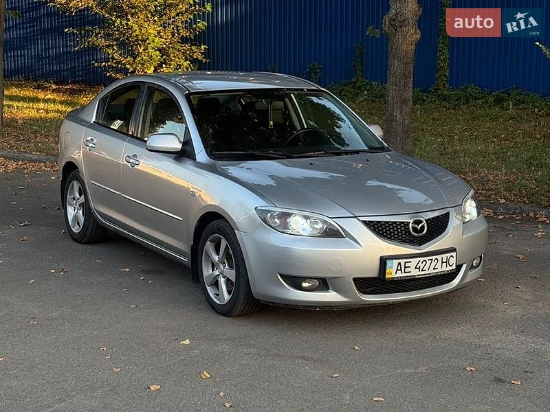 Седан Mazda 3 2005 в Днепре