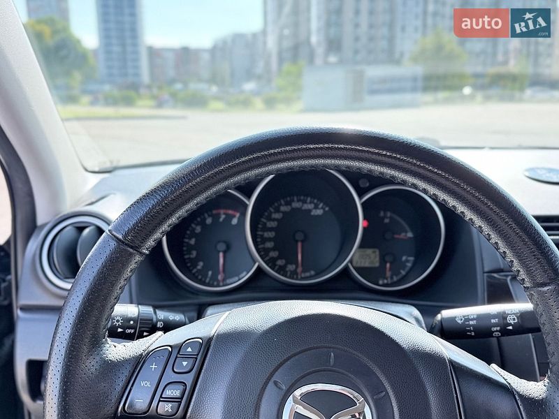 Хэтчбек Mazda 3 2005 в Черкассах