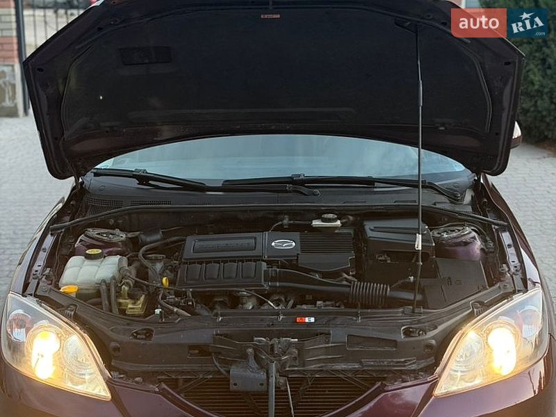 Хэтчбек Mazda 3 2007 в Запорожье