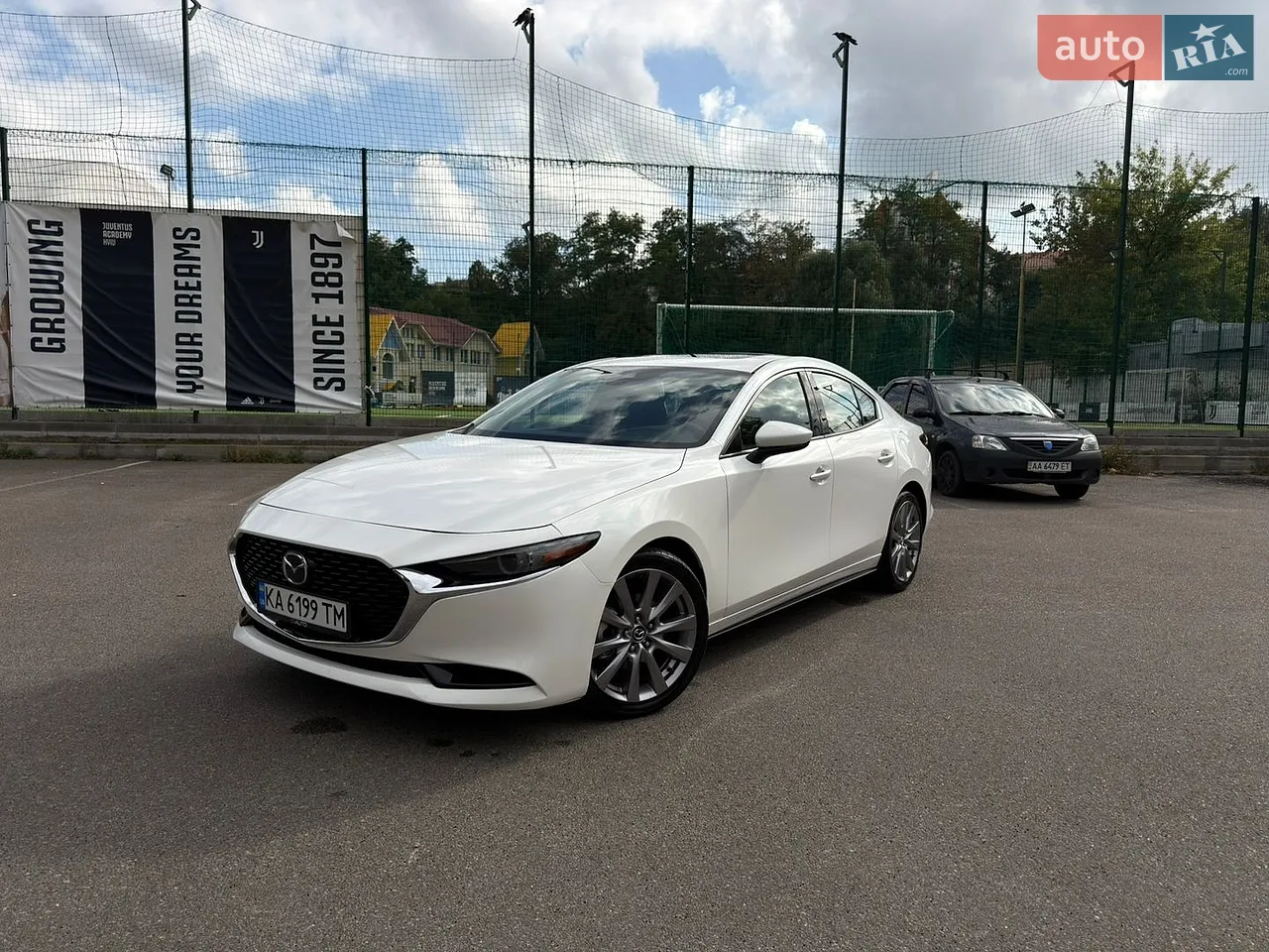 Mazda 3 2019 photo 3