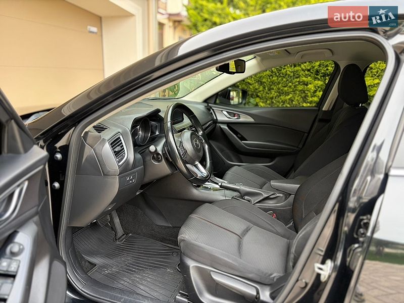 Хетчбек Mazda 3 2017 в Одесі