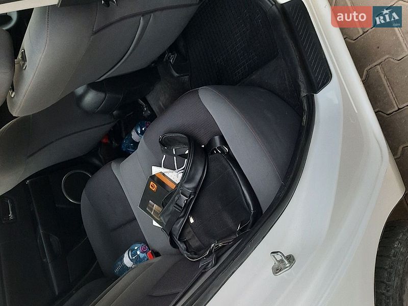 Седан Mazda 3 2008 в Хмельницком