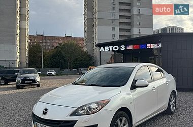 Седан Mazda 3 2010 в Дніпрі