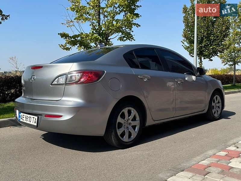 Седан Mazda 3 2013 в Дніпрі фото 3 Седан Mazda 3 2013 в Дніпрі