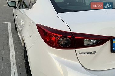 Седан Mazda 3 2015 в Києві