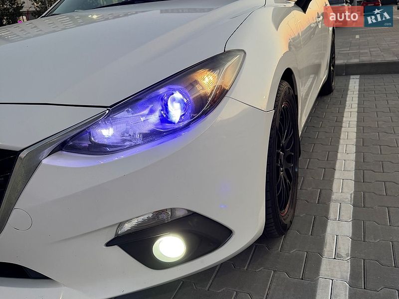 Седан Mazda 3 2015 в Києві