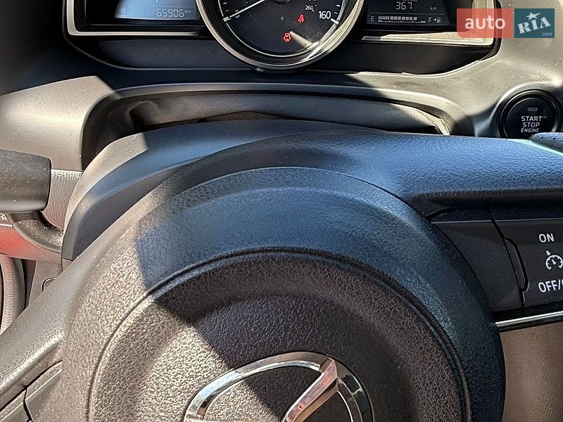 Седан Mazda 3 2017 в Кременчуге