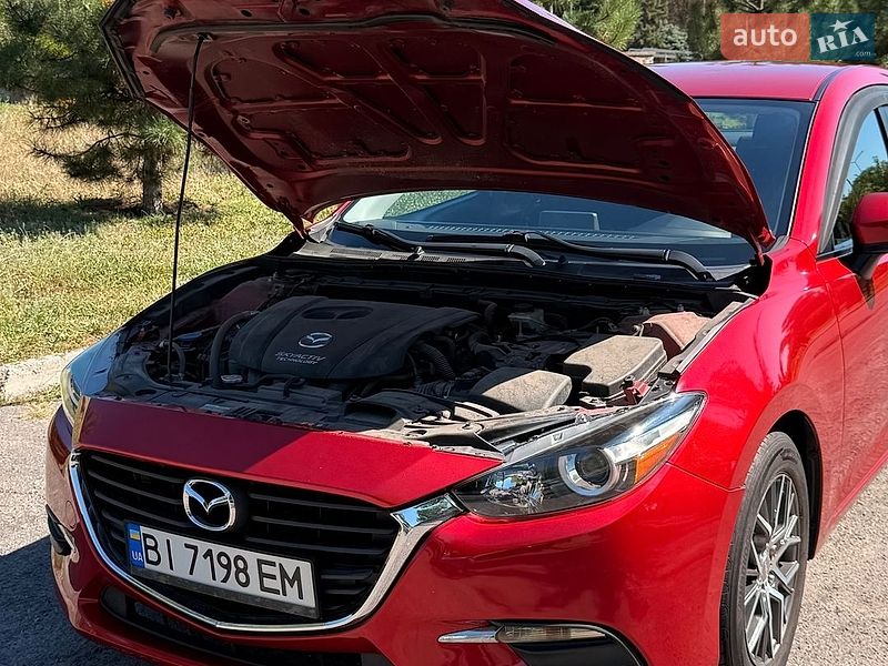 Седан Mazda 3 2017 в Кременчуге