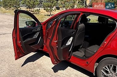 Седан Mazda 3 2017 в Кременчуге