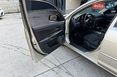 Седан Mazda 3 2006 в Киеве