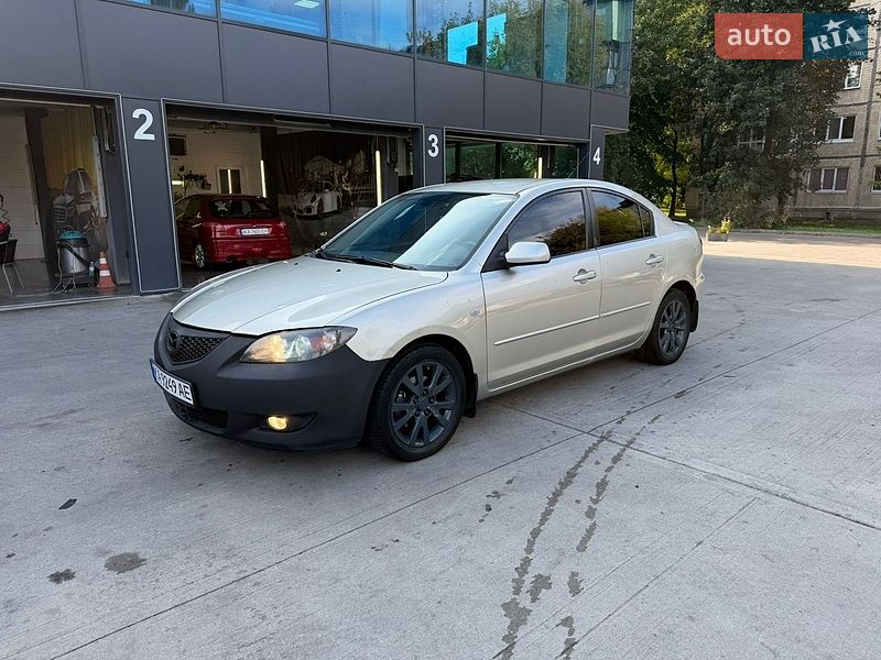 Седан Mazda 3 2006 в Киеве