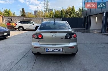 Седан Mazda 3 2006 в Киеве