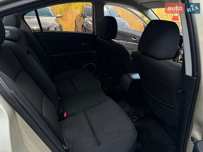 Седан Mazda 3 2006 в Киеве