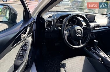 Седан Mazda 3 2015 в Киеве