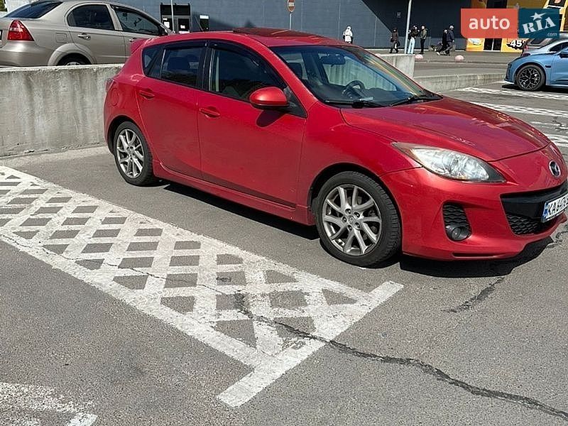 Хэтчбек Mazda 3 2011 в Киеве