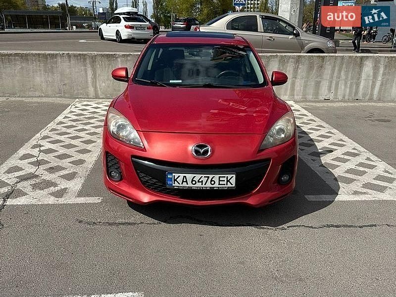 Хэтчбек Mazda 3 2011 в Киеве