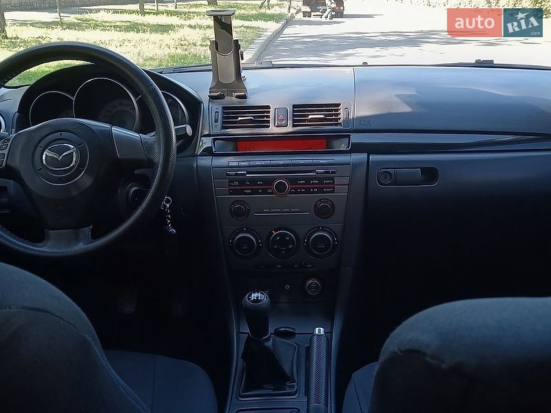 Хетчбек Mazda 3 2006 в Миколаєві