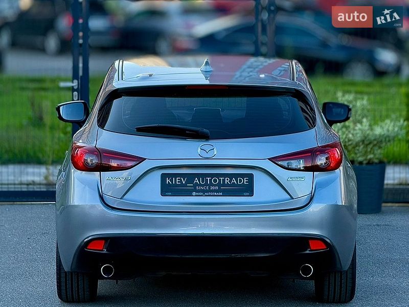 Хэтчбек Mazda 3 2013 в Киеве