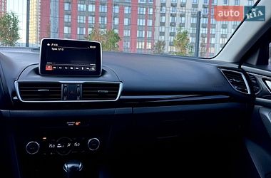 Хэтчбек Mazda 3 2013 в Киеве