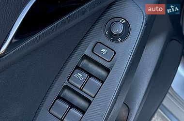 Хэтчбек Mazda 3 2013 в Киеве