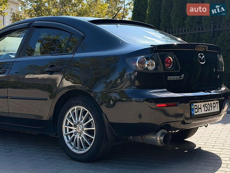 Седан Mazda 3 2006 в Одессе