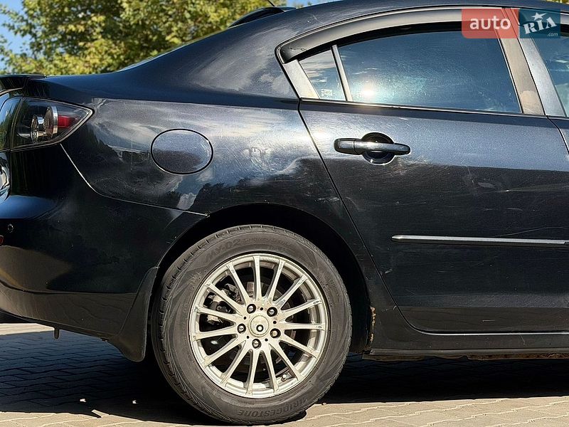 Седан Mazda 3 2006 в Одессе