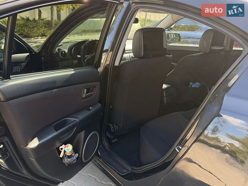Седан Mazda 3 2006 в Одессе