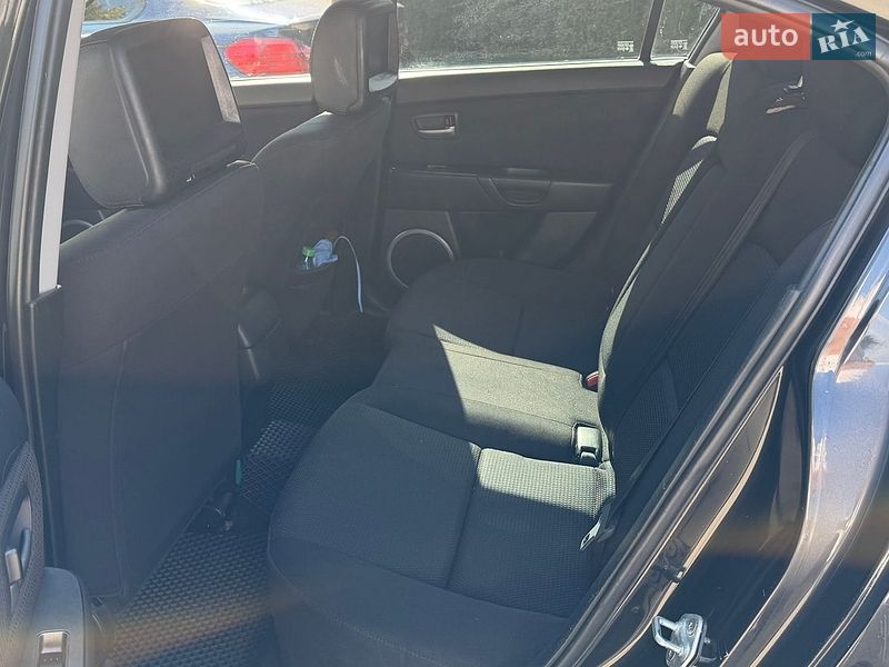 Седан Mazda 3 2006 в Одессе