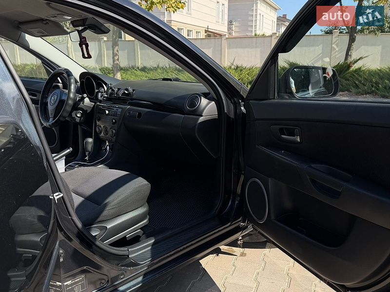 Седан Mazda 3 2006 в Одессе