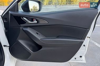 Хетчбек Mazda 3 2016 в Києві