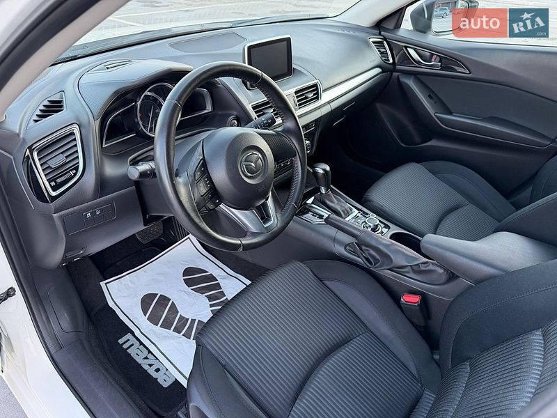 Хетчбек Mazda 3 2016 в Києві