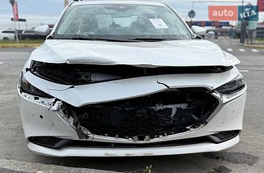 Седан Mazda 3 2022 в Киеве