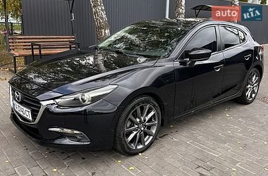 Хэтчбек Mazda 3 2018 в Миргороде Хэтчбек Mazda 3 2018 в Миргороде