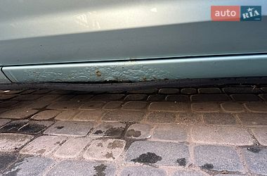 Хетчбек Mazda 3 2004 в Южному
