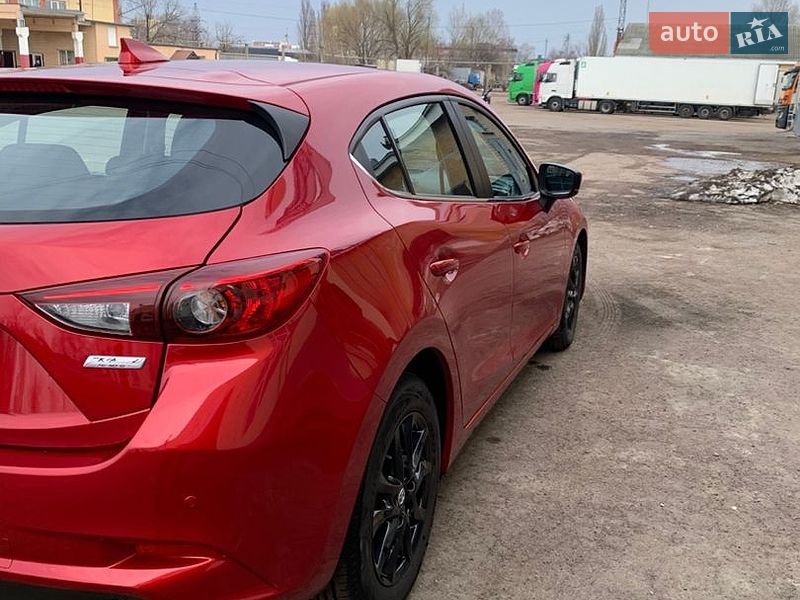 Хэтчбек Mazda 3 2017 в Чернигове фото 4 Хэтчбек Mazda 3 2017 в Чернигове