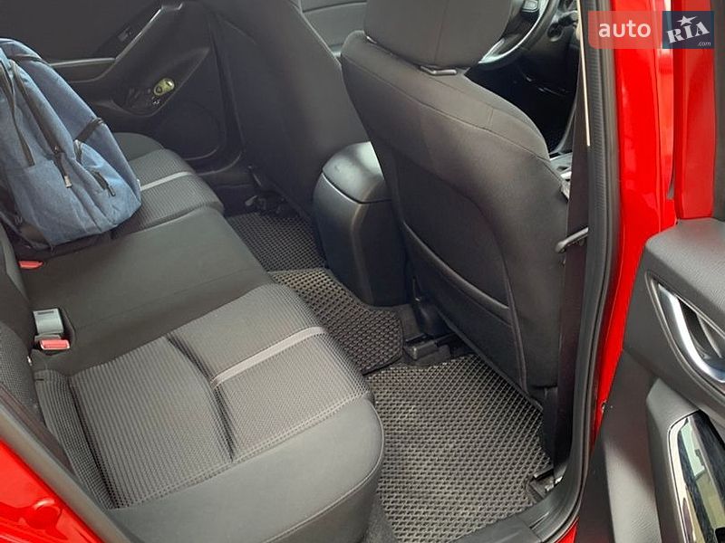 Хэтчбек Mazda 3 2017 в Чернигове фото 8 Хэтчбек Mazda 3 2017 в Чернигове