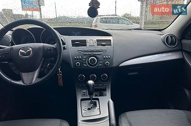 Хэтчбек Mazda 3 2011 в Луцке