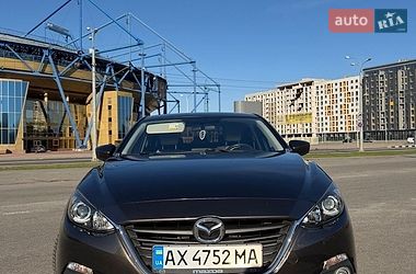 Седан Mazda 3 2015 в Харкові