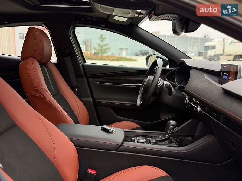 Хетчбек Mazda 3 2025 в Львові фото 59 Хетчбек Mazda 3 2025 в Львові
