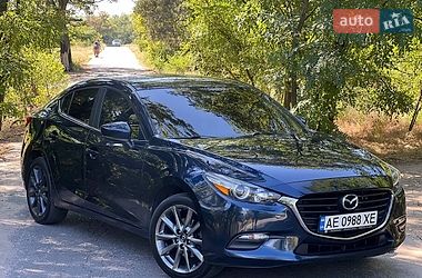 Седан Mazda 3 2018 в Днепре