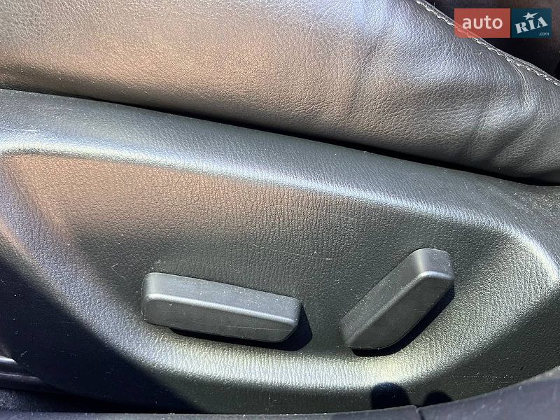 Седан Mazda 3 2018 в Днепре