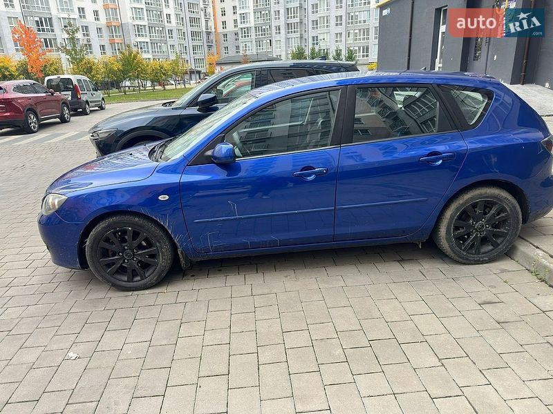 Хэтчбек Mazda 3 2006 в Ивано-Франковске