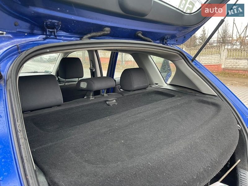 Хэтчбек Mazda 3 2006 в Ивано-Франковске