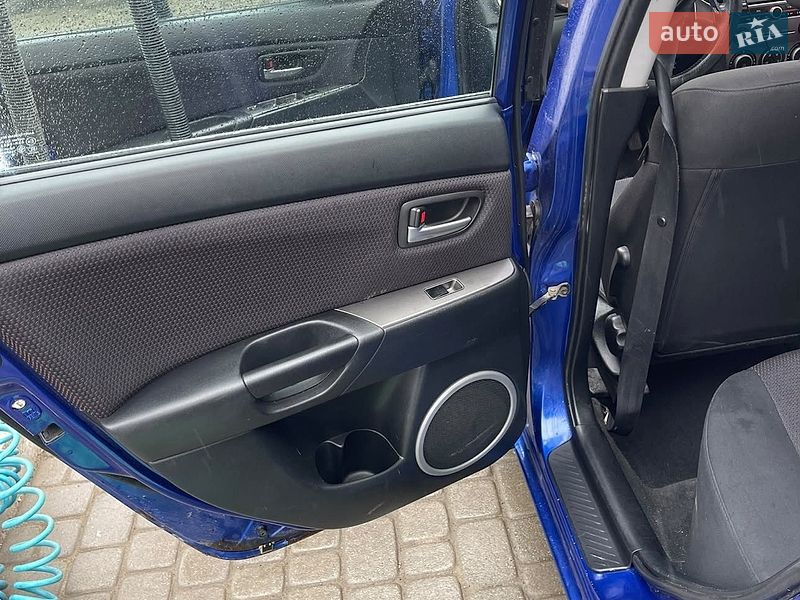 Хэтчбек Mazda 3 2006 в Ивано-Франковске