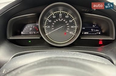 Седан Mazda 3 2018 в Киеве
