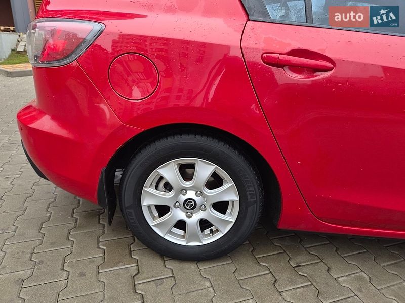 Седан Mazda 3 2011 в Борисполі