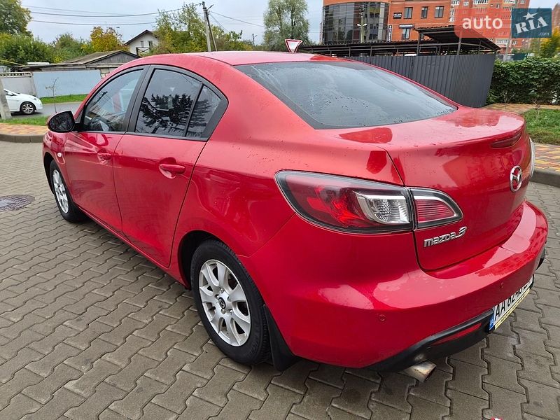 Седан Mazda 3 2011 в Борисполі
