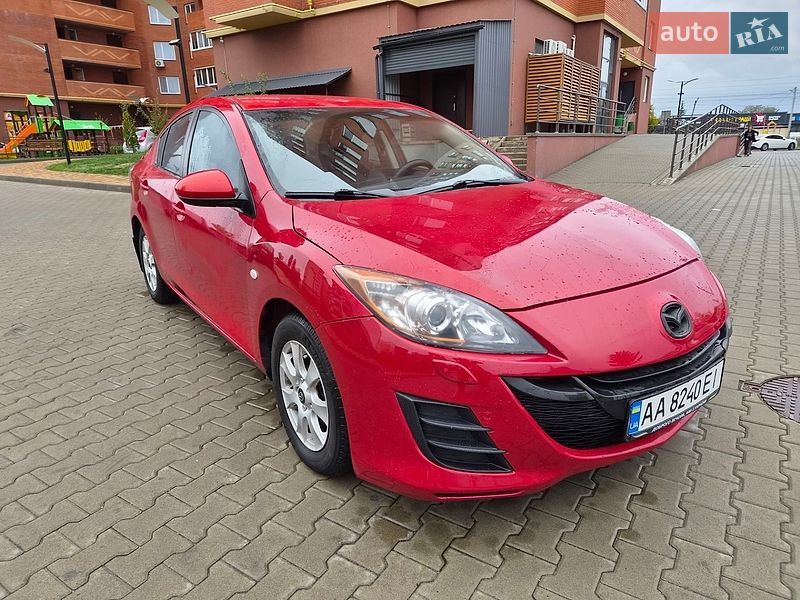 Седан Mazda 3 2011 в Борисполі